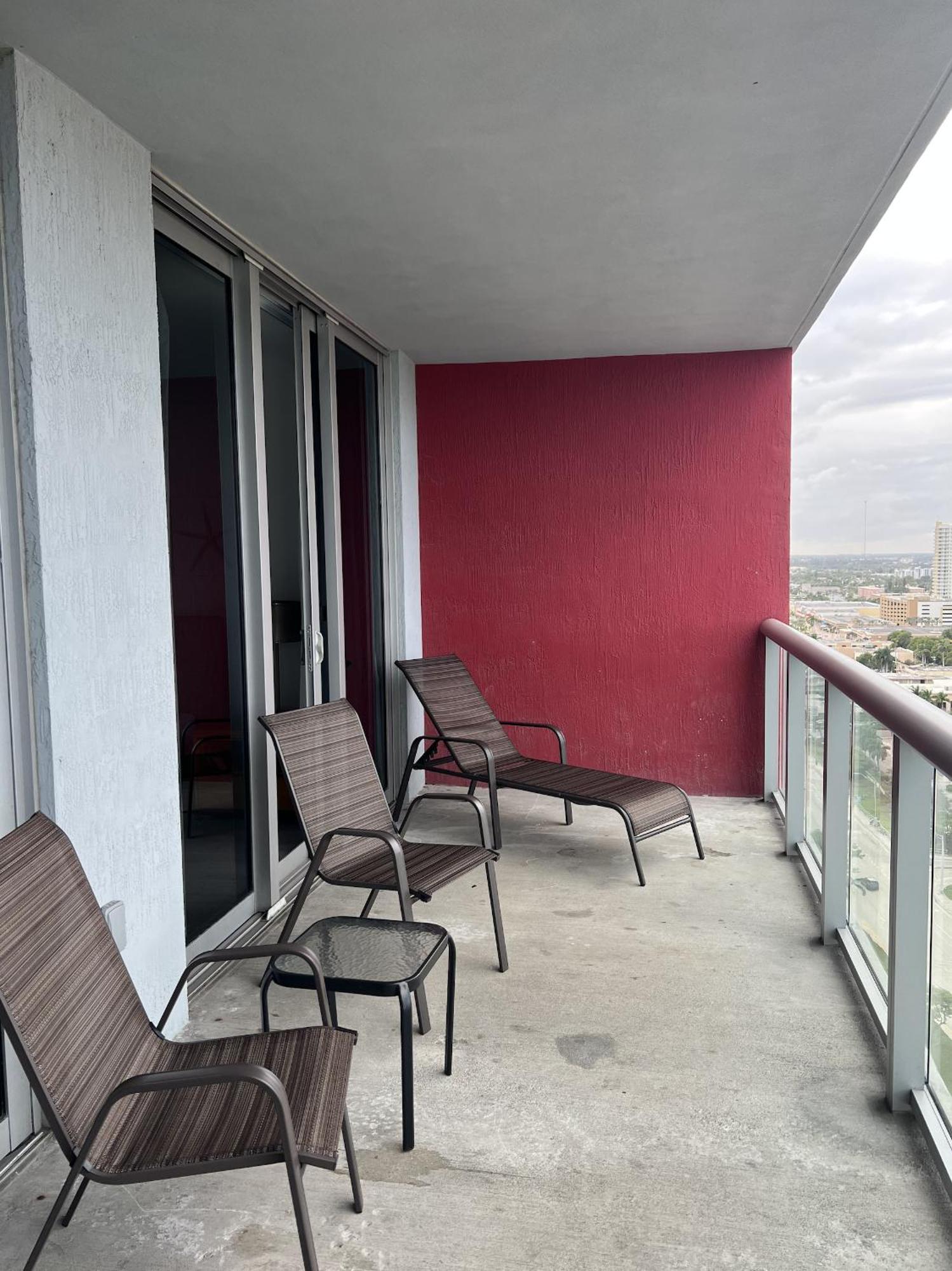 23Rd Floor Luxury & Spacious Beachwalk Resort Apartment With Amazing View Халландейл-Бич Экстерьер фото